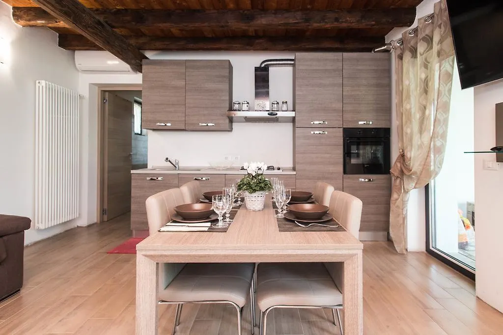 Apartment Villa Broglia House Verona Italy